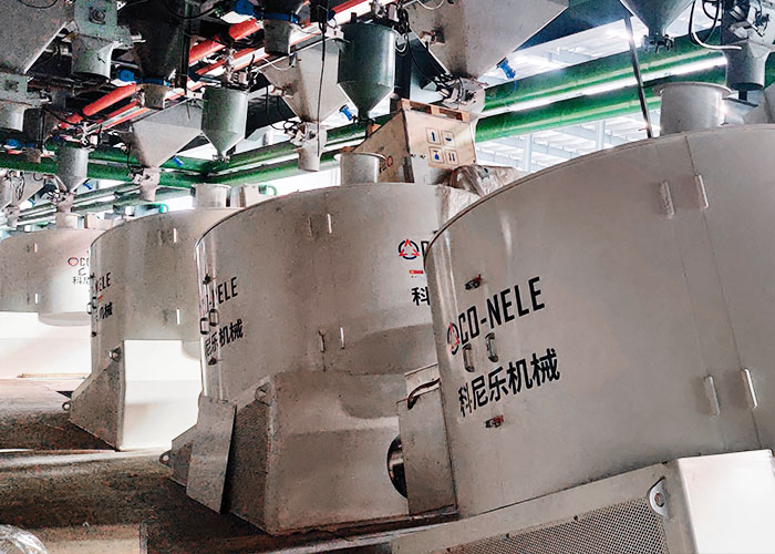 科尼樂與利爾：用于鎂碳磚磚生產的16臺1500L強力混料機